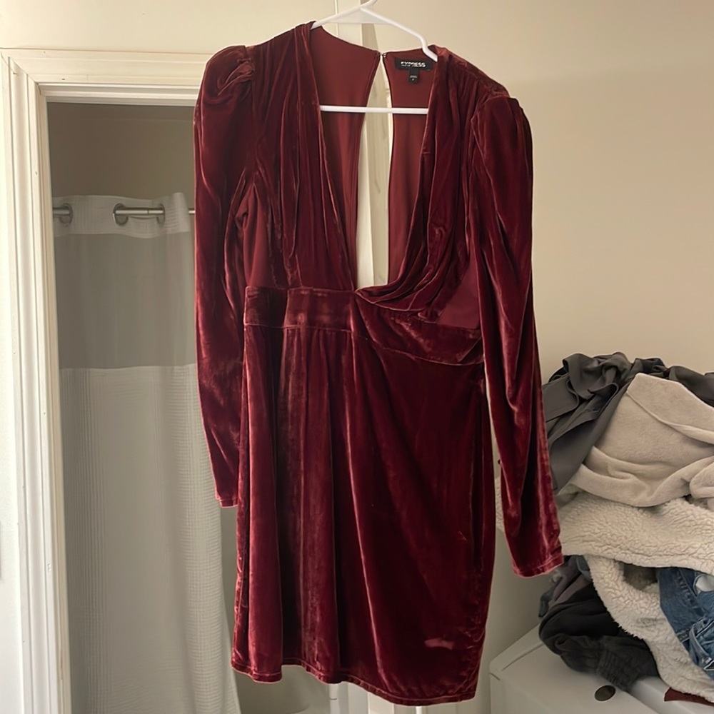 Dress - Picture 2 of 2